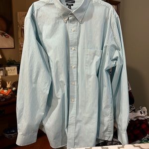 Mens Croft and Barrow classic button down shirt